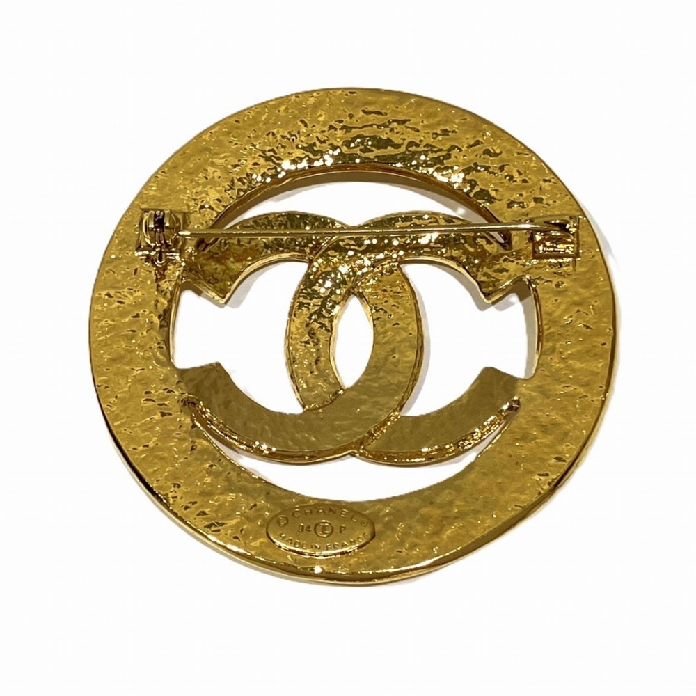 CHANEL Gold Brooch - Picture 3 of 9